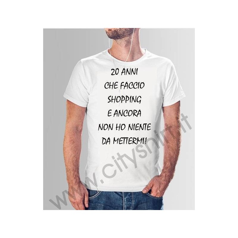 La T-shirt  20 anni che faccio shopping